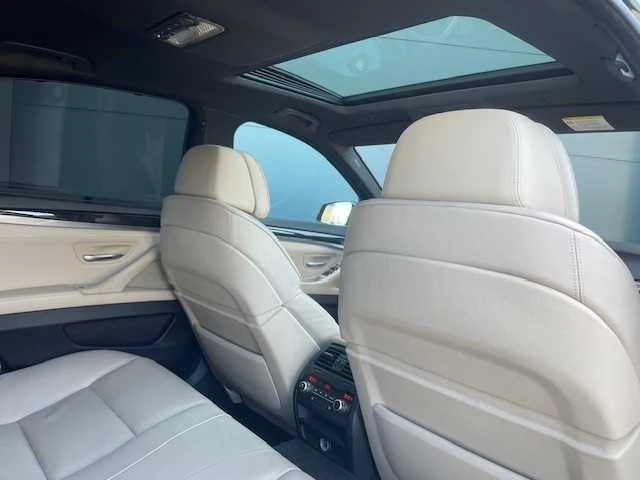 Bmw - 550xi high executive - personenauto - afbeelding 10 van  29