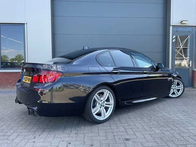 Bmw - 550xi high executive - personenauto - afbeelding 27 van  29