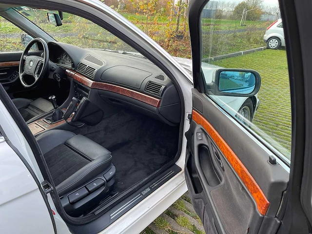 Bmw - 7-serie - 728i - car - 1996 - afbeelding 18 van  19