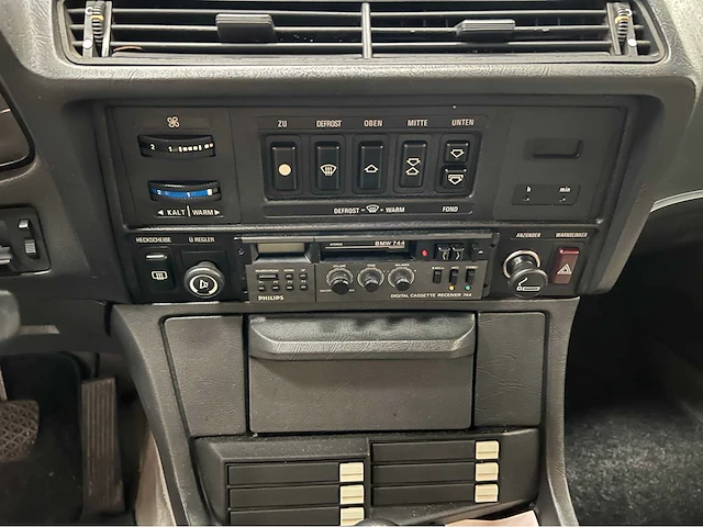 Bmw - 7-serie - 728i - oldtimer - 1984 - afbeelding 4 van  36