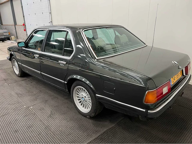 Bmw - 7-serie - 728i - oldtimer - 1984 - afbeelding 23 van  36