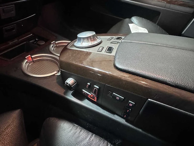 Bmw - 7-serie - 735i v8 automaat- h-874-kv - afbeelding 11 van  17