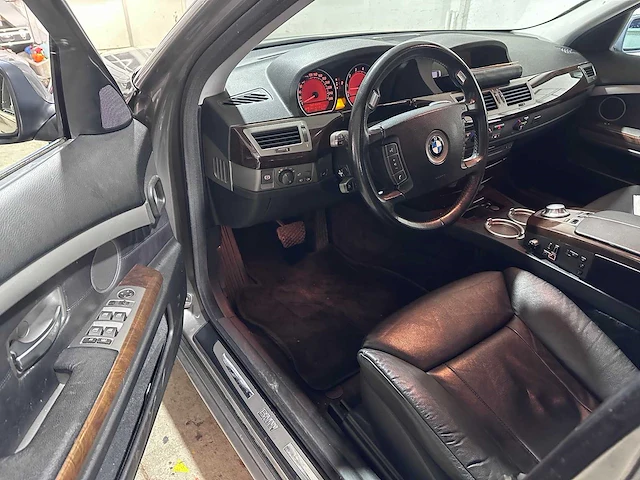 Bmw - 7-serie - 735i v8 automaat- h-874-kv - afbeelding 8 van  17