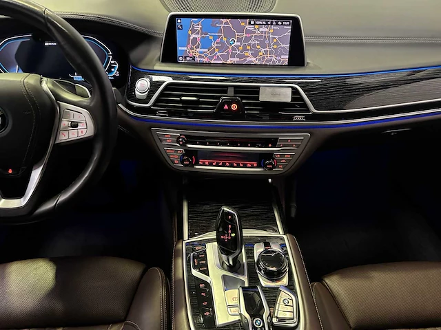 Bmw - 7-serie - 745e high executive - car - 2023 - afbeelding 2 van  57