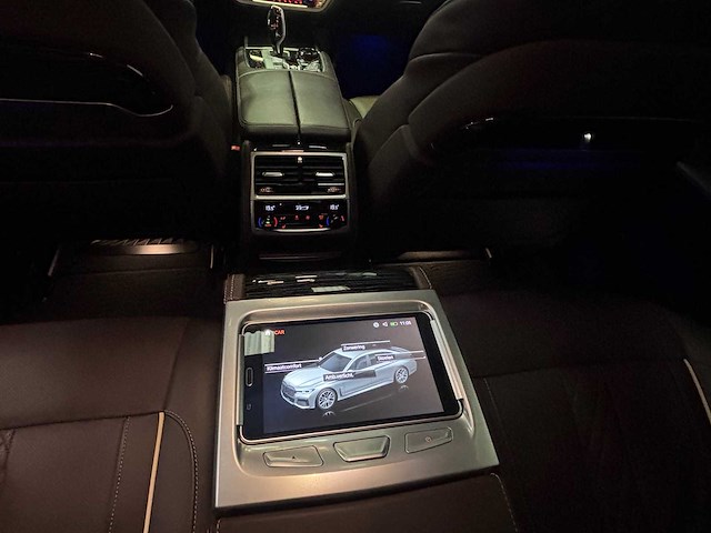 Bmw - 7-serie - 745e high executive - car - 2023 - afbeelding 15 van  57
