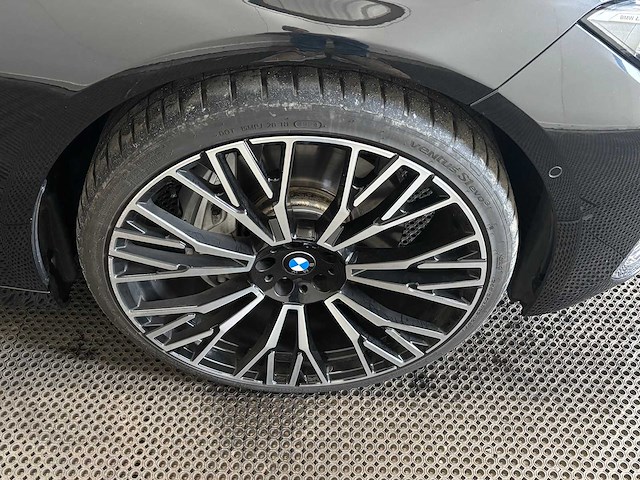 Bmw - 7-serie - 745e high executive - car - 2023 - afbeelding 26 van  57