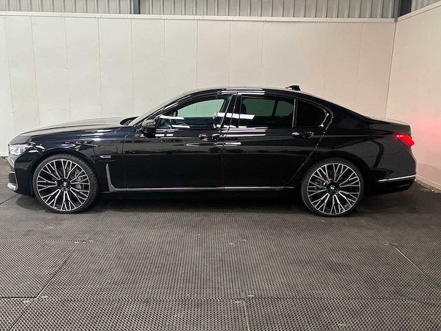 Bmw - 7-serie - 745e high executive - car - 2023 - afbeelding 23 van  57