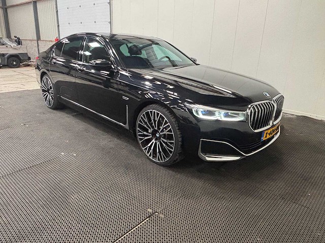 Bmw - 7-serie - 745e high executive - car - 2023 - afbeelding 36 van  57
