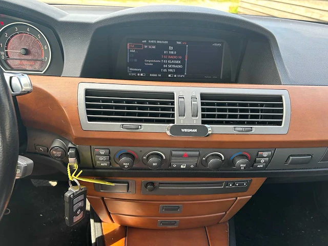 Bmw - 7-serie - 745i v8 - car - 2001 - afbeelding 10 van  34