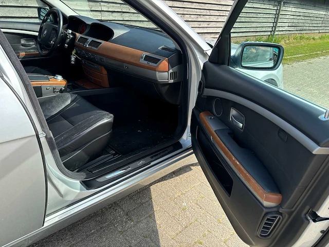 Bmw - 7-serie - 745i v8 - car - 2001 - afbeelding 21 van  34
