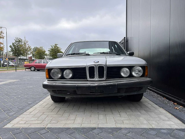 Bmw - 732i - afbeelding 4 van  15