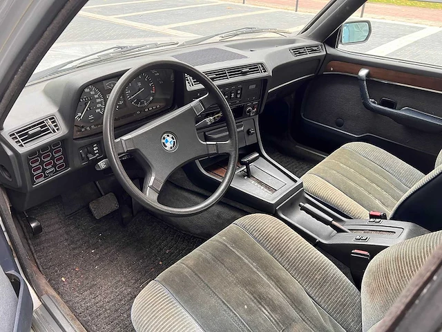 Bmw - 732i - afbeelding 9 van  15