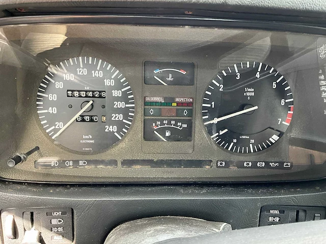 Bmw - 732i - afbeelding 7 van  24