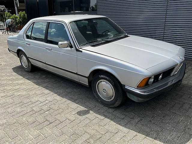 Bmw - 732i - afbeelding 16 van  24