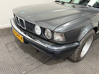 Bmw - 735i - oldtimer - 1986 - afbeelding 2 van  35