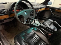 Bmw - 735i - oldtimer - 1986 - afbeelding 13 van  35