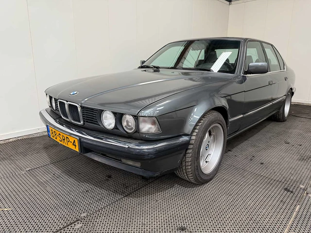 Bmw - 735i - oldtimer - 1986 - afbeelding 23 van  35
