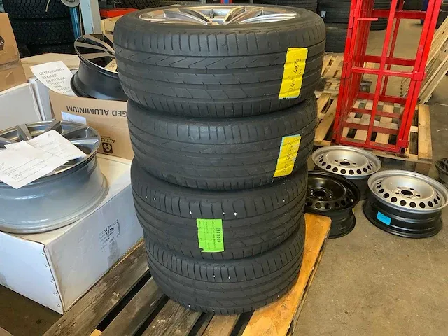 Bmw - 740 xdrive - 19” velg met zomerbanden (4x) - afbeelding 4 van  8