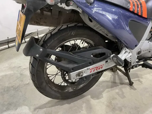 Bmw - all-road - f 650 strada - motorfiets - afbeelding 19 van  19