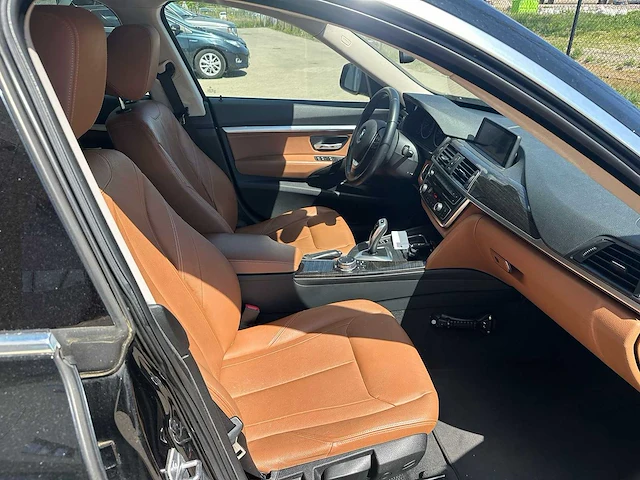 Bmw - automaat - 2013 - 3-serie gran turismo - 320i executive - personenauto - afbeelding 6 van  17