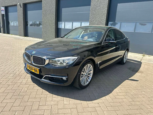 Bmw - automaat - 2013 - 3-serie gran turismo - 320i executive - personenauto - afbeelding 1 van  17