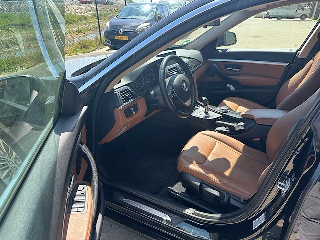 Bmw - automaat - 2013 - 3-serie gran turismo - 320i executive - personenauto - afbeelding 16 van  17
