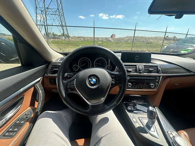 Bmw - automaat - 2013 - 3-serie gran turismo - 320i executive - personenauto - afbeelding 17 van  17