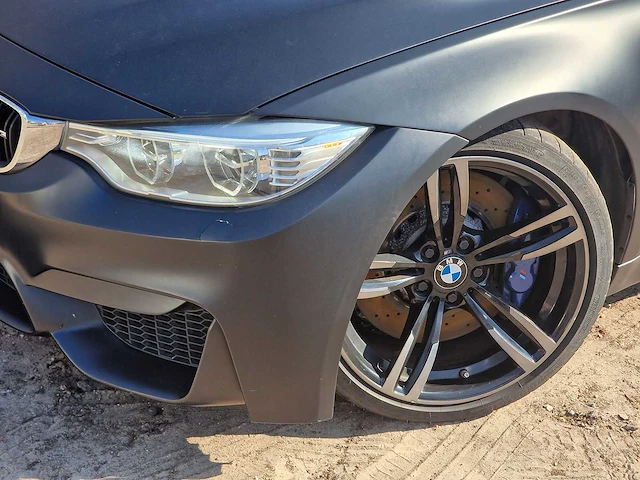 Bmw - m3 - frozen black - carbon dak - manual - 2016 - afbeelding 30 van  34