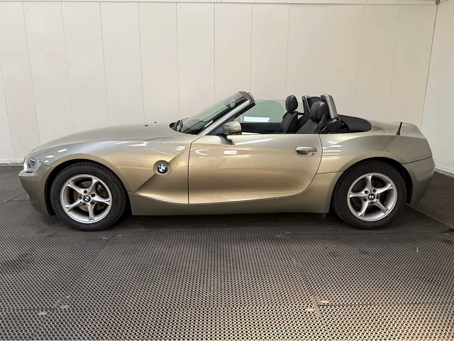 Bmw - roadster z4 - cabriolet - personenauto - 2005 - afbeelding 2 van  37