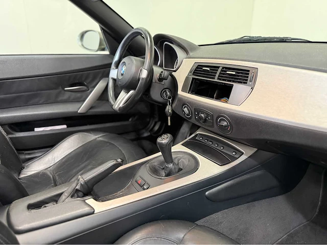 Bmw - roadster z4 - cabriolet - personenauto - 2005 - afbeelding 14 van  37