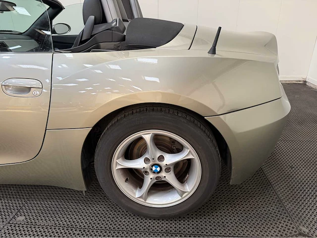 Bmw - roadster z4 - cabriolet - personenauto - 2005 - afbeelding 20 van  37