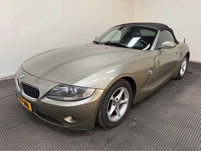 Bmw - roadster z4 - cabriolet - personenauto - 2005 - afbeelding 12 van  37