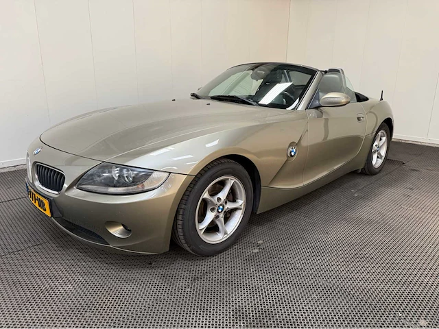 Bmw - roadster z4 - cabriolet - personenauto - 2005 - afbeelding 23 van  37