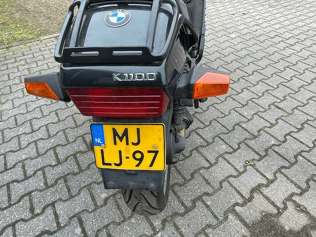 Bmw - sport - k 1100 rs - motorfiets - afbeelding 3 van  16