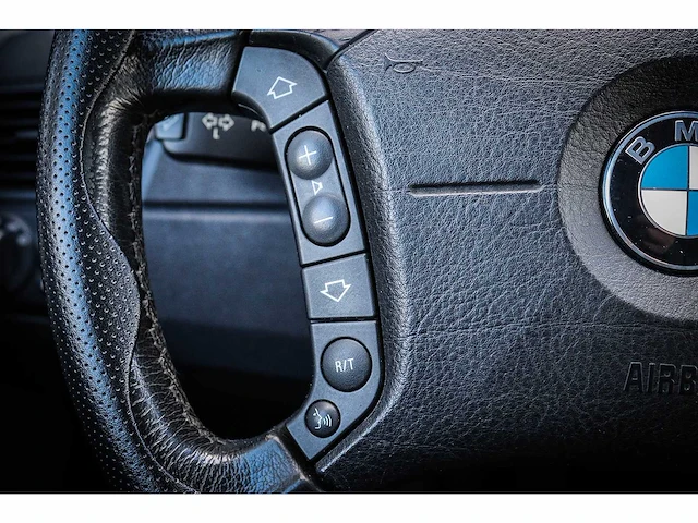 Bmw - x3 - 2.5i - personenauto 30-rn-rr - afbeelding 7 van  25