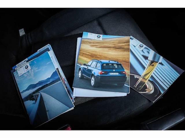 Bmw - x3 - 2.5i - personenauto 30-rn-rr - afbeelding 13 van  25