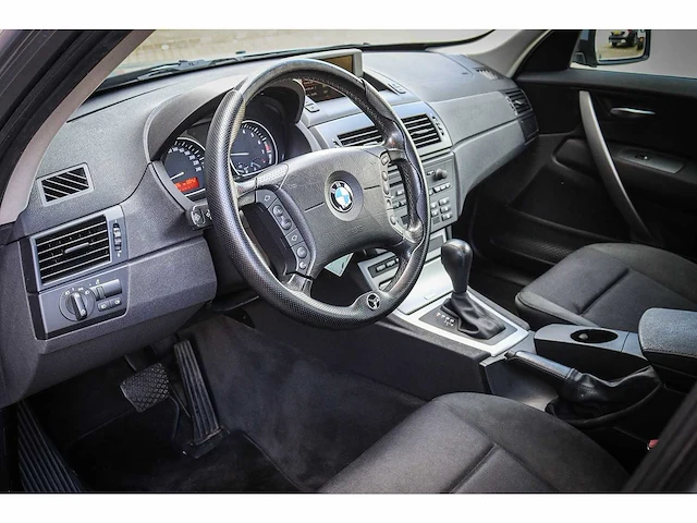 Bmw - x3 - 2.5i - personenauto 30-rn-rr - afbeelding 21 van  25