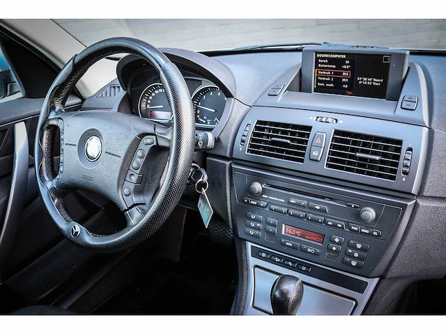 Bmw - x3 - 2.5i - personenauto 30-rn-rr - afbeelding 23 van  25