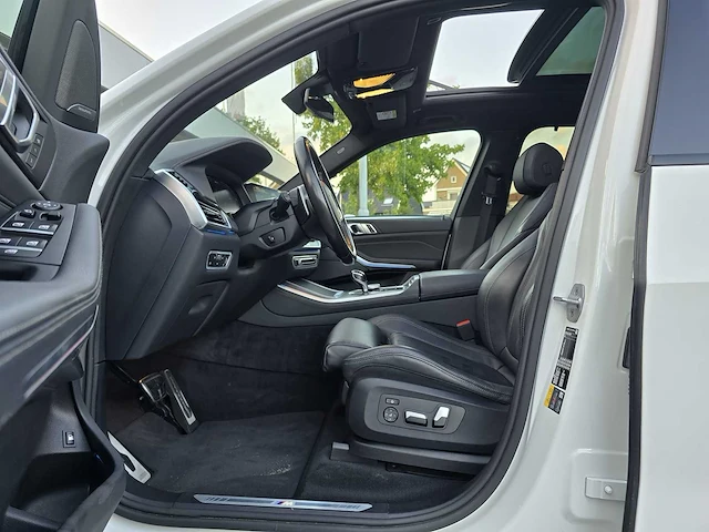 Bmw - x5 - xdrive45e high executive m-sport - car - 2022 | m6-56-63 - afbeelding 19 van  40