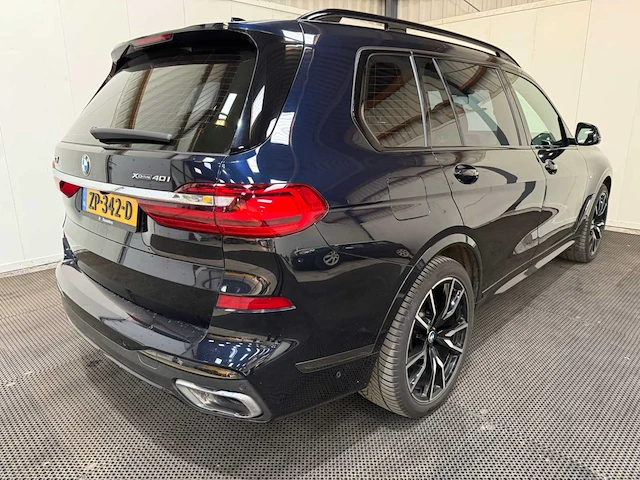 Bmw - x7 - xdrive40i - personenauto - 7 persoons - 2019 - afbeelding 2 van  47
