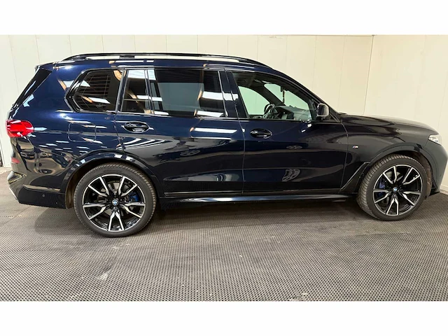 Bmw - x7 - xdrive40i - personenauto - 7 persoons - 2019 - afbeelding 3 van  47