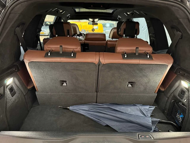 Bmw - x7 - xdrive40i - personenauto - 7 persoons - 2019 - afbeelding 27 van  47