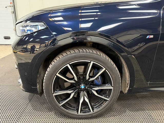 Bmw - x7 - xdrive40i - personenauto - 7 persoons - 2019 - afbeelding 41 van  47
