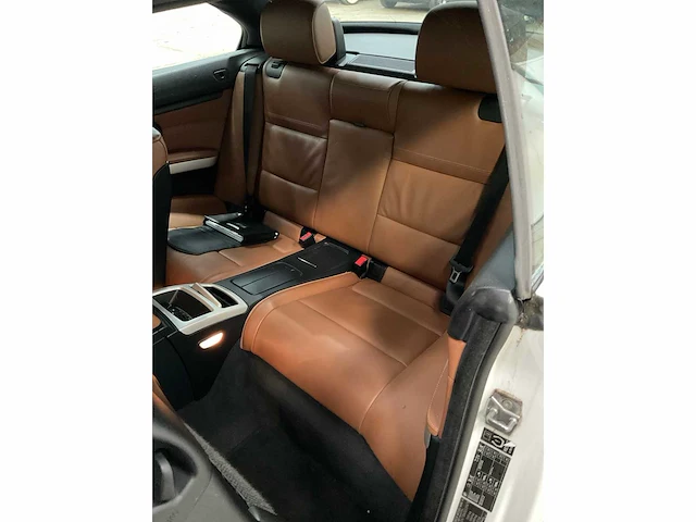 Bmw -3-serie - cabrio - 318i - personenauto - 2011 - afbeelding 16 van  28