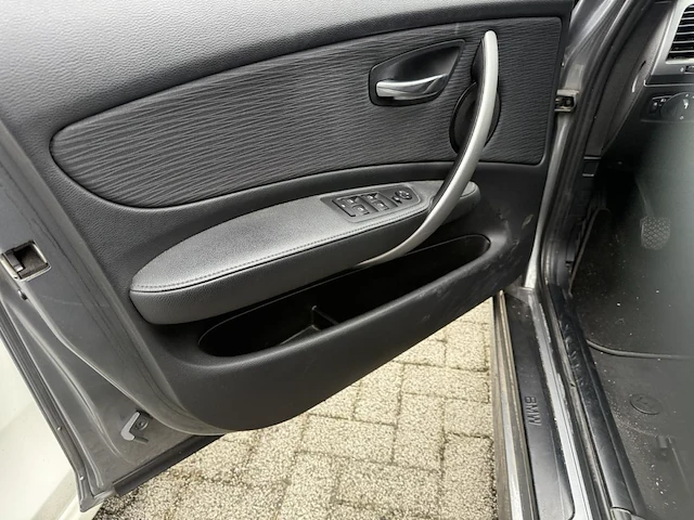 Bmw 1 hatch (e87) 116 d 115,2010 - afbeelding 22 van  25