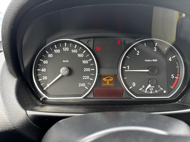 Bmw 1 hatch (e87) 116 d crossed flag, 2010 - afbeelding 6 van  26