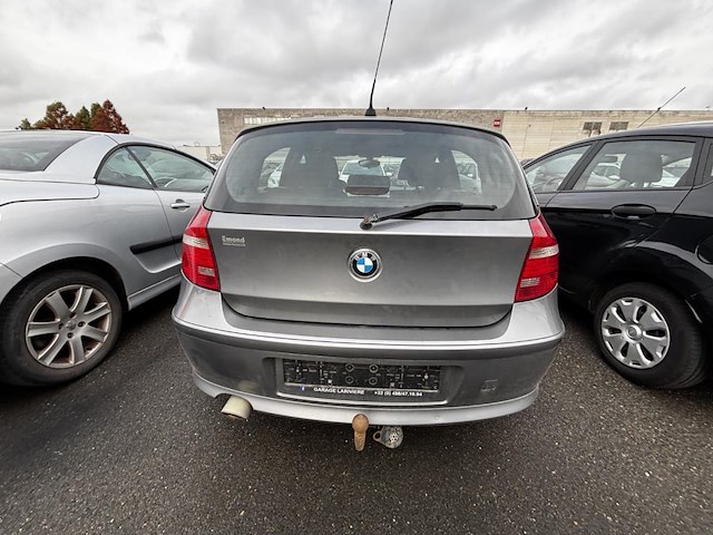 Bmw 1 hatch (e87) 116 d crossed flag, 2010 - afbeelding 22 van  26