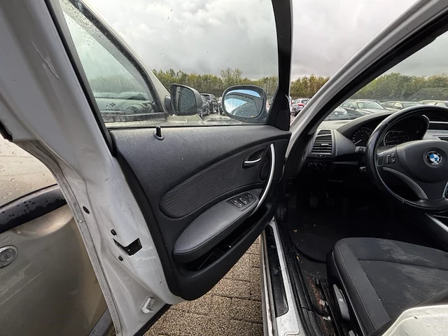 Bmw 1 hatch (e87) 116i,2011 - afbeelding 36 van  38