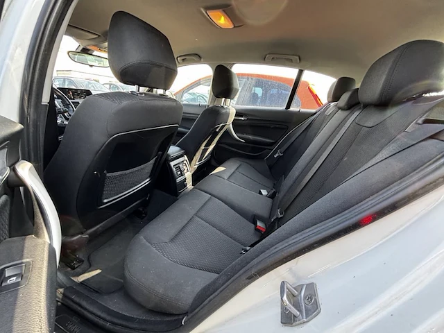 Bmw 1 hatch (f20 lci) 116i, 2016 - afbeelding 18 van  26