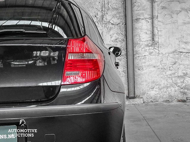 Bmw 1-serie 116d 116pk 2011 - afbeelding 20 van  51